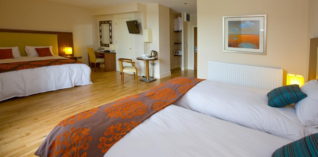 The Shirley Arms Hotel كاريكماكروس المظهر الخارجي الصورة