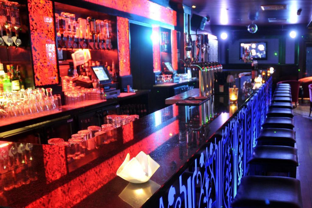 The Shirley Arms Hotel كاريكماكروس المظهر الخارجي الصورة