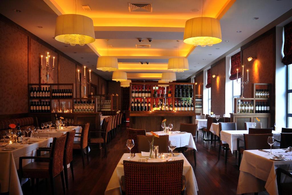 The Shirley Arms Hotel كاريكماكروس المظهر الخارجي الصورة